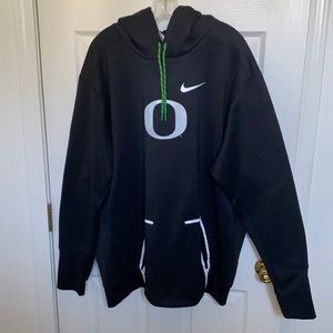 Nike therma- fit, Oregon ducks